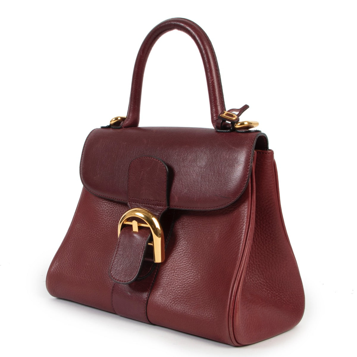 Shop safe online 100% authentic second hand Delvaux Red PM Brillant in very good condition at the right price at labellov in Antwerp.