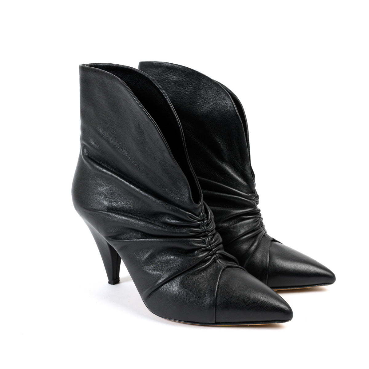 Shop safe online at Labellov in Antwerp these 100% authentic second hand Isabel Marant Black Boots - Size 36