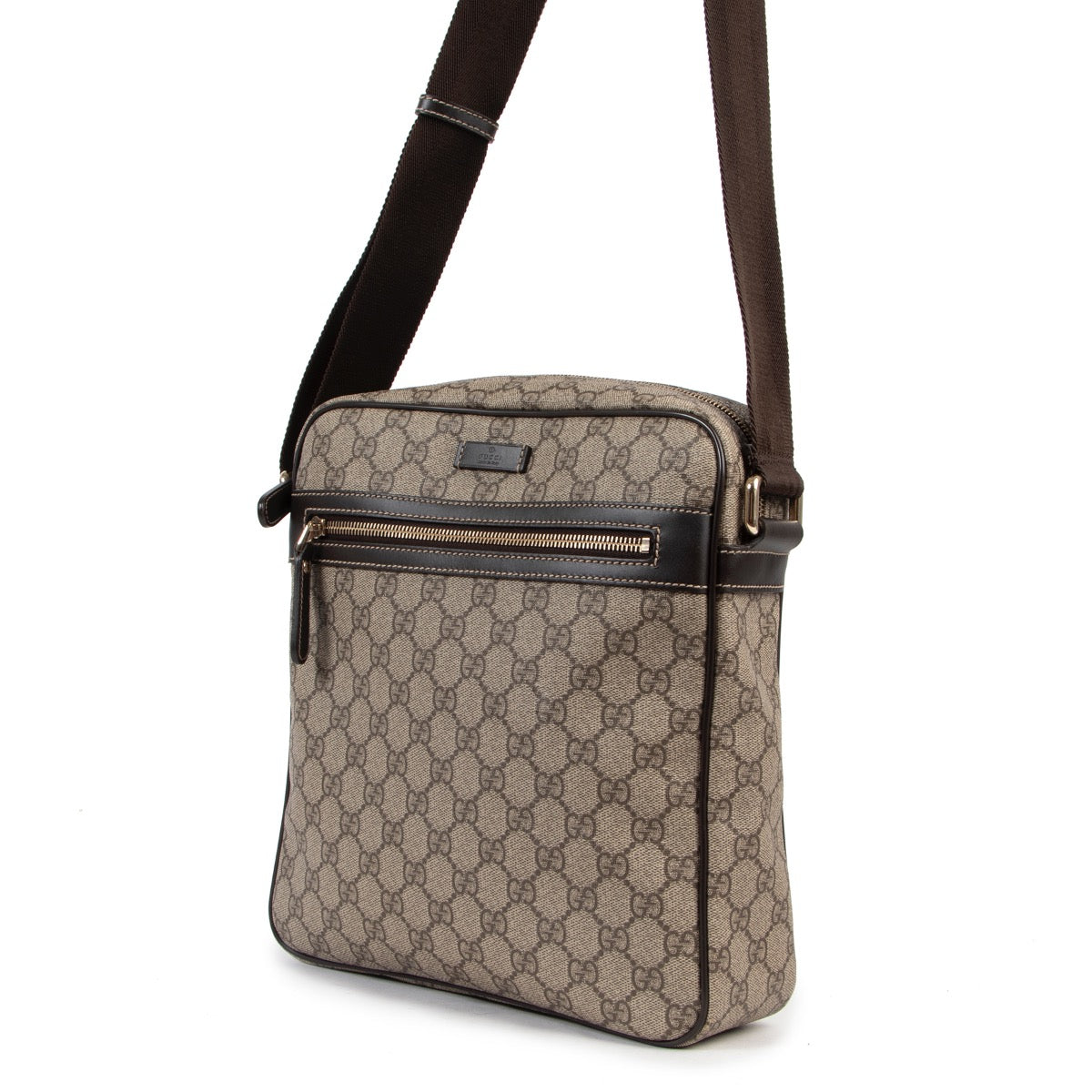 Shop safe online 100% authentic second hand Gucci Monogram Canvas Messenger Crossbody in very good, excellent condition at the right price at Labellov in Antwerp.