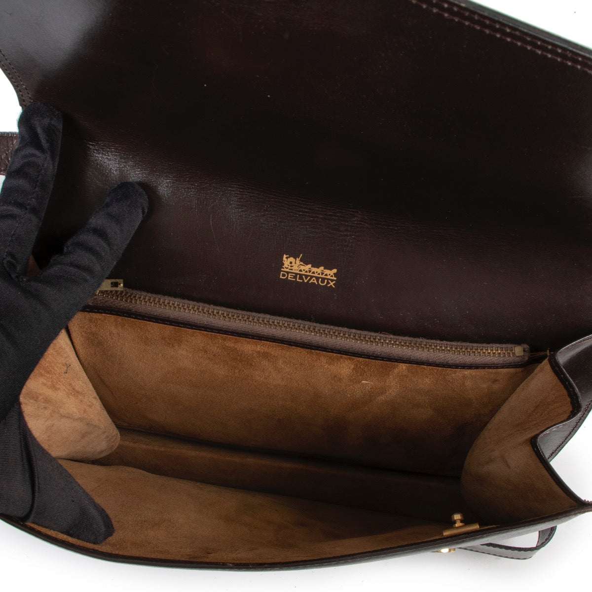 Shop safe online 100% authentic second hand Delvaux Dark Brown Shoulder Bag in very good condition at Labellov in Antwerp.