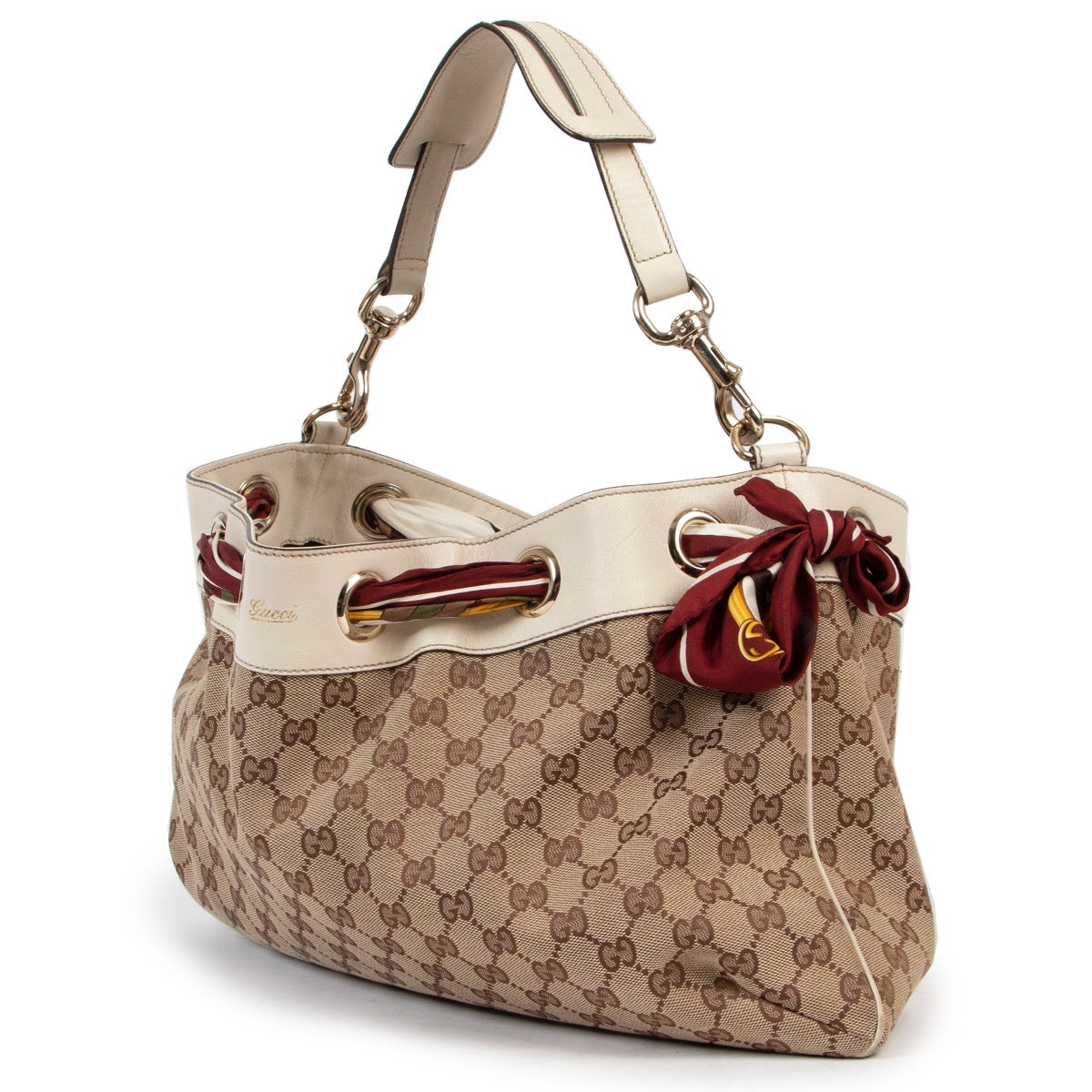 Shop safe online 100% authentic second hand Gucci Monogram Silk Scarf Positano Shoulder Bag in very good condition at the right price at labellov in Antwerp.