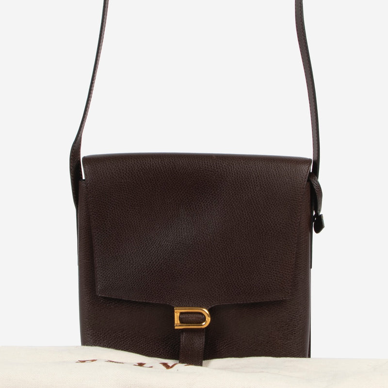 Shop safe online 100% authentic second hand Delvaux Brown Crossbody Bag in very good condition at the right price at Labellov in Antwerp.
