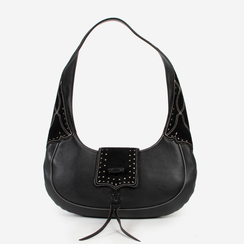 Shop safe online 100% authentic second hand Loewe Black Leather Shoulder Bag in very good condition at the right price at Labellov in Antwerp.