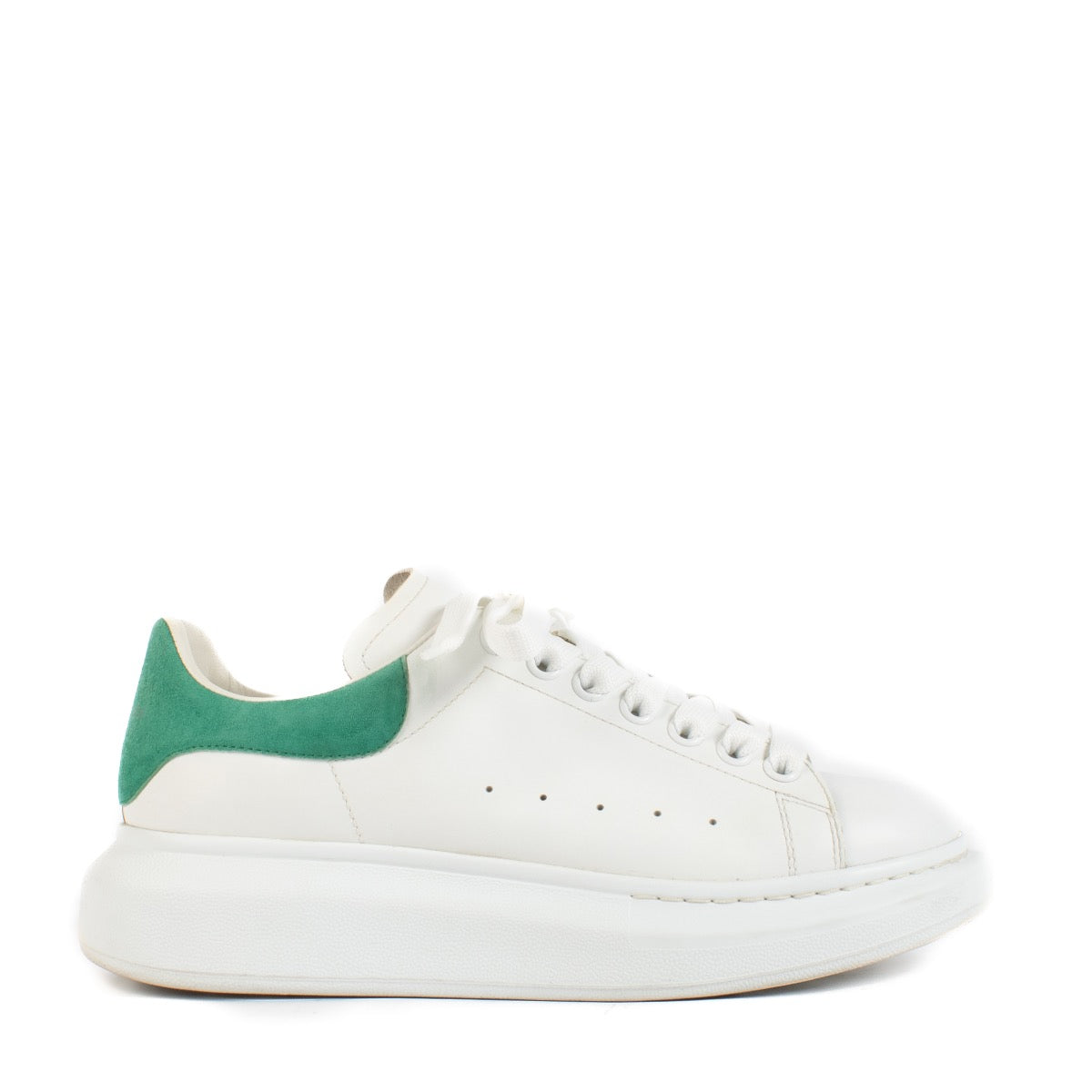 Shop 100% authentic Alexander McQueen White/green sneaker - size 40 at Labellov.com.