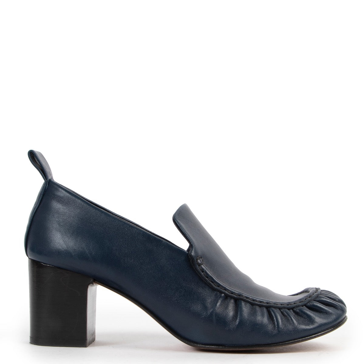 Shop safe online 100% authentic second hand Celine Dark Blue Leather Heels - Size 38 in very good condition at the right price at Labellov in Antwerp.