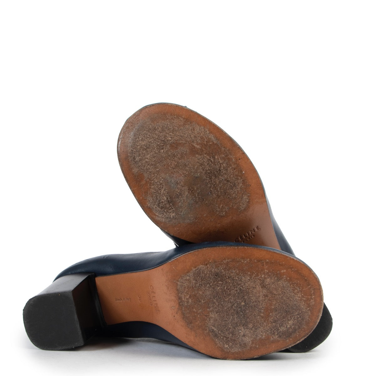 Shop safe online 100% authentic second hand Celine Dark Blue Leather Heels - Size 38 in very good condition at the right price at Labellov in Antwerp.