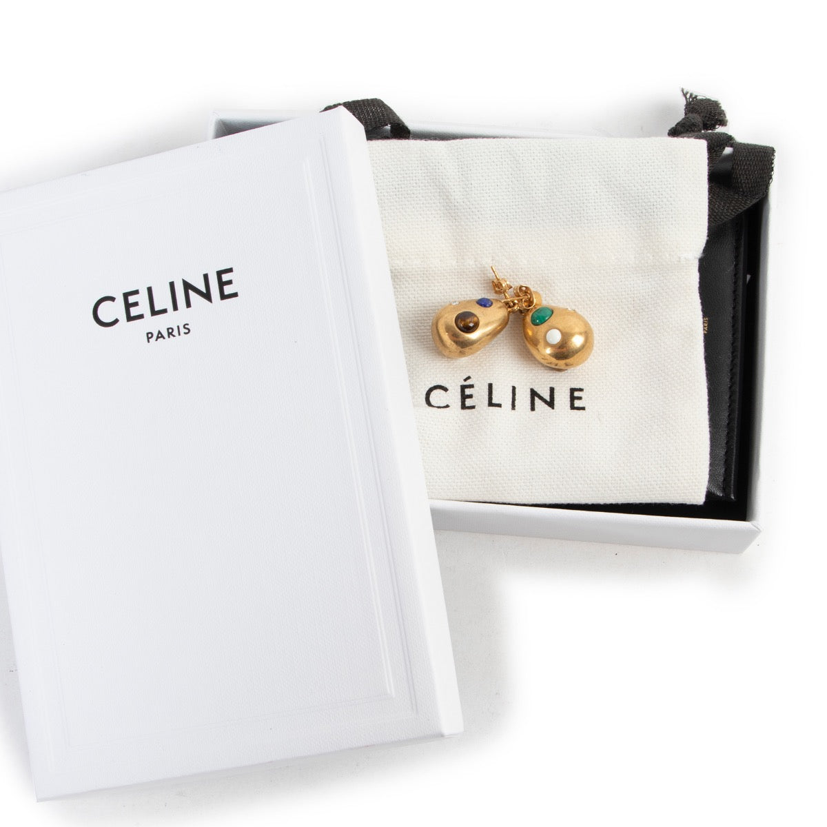 Shop safe online 100% authentic second hand Céline Gold Drop Earrings in very good condition at the right price at Labellov in Antwerp.
