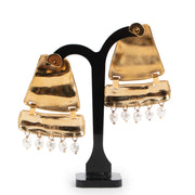 Shop safe online 100% authentic second hand Loewe Gold Earrings in very good condition at the right price at labellov in Antwerp.