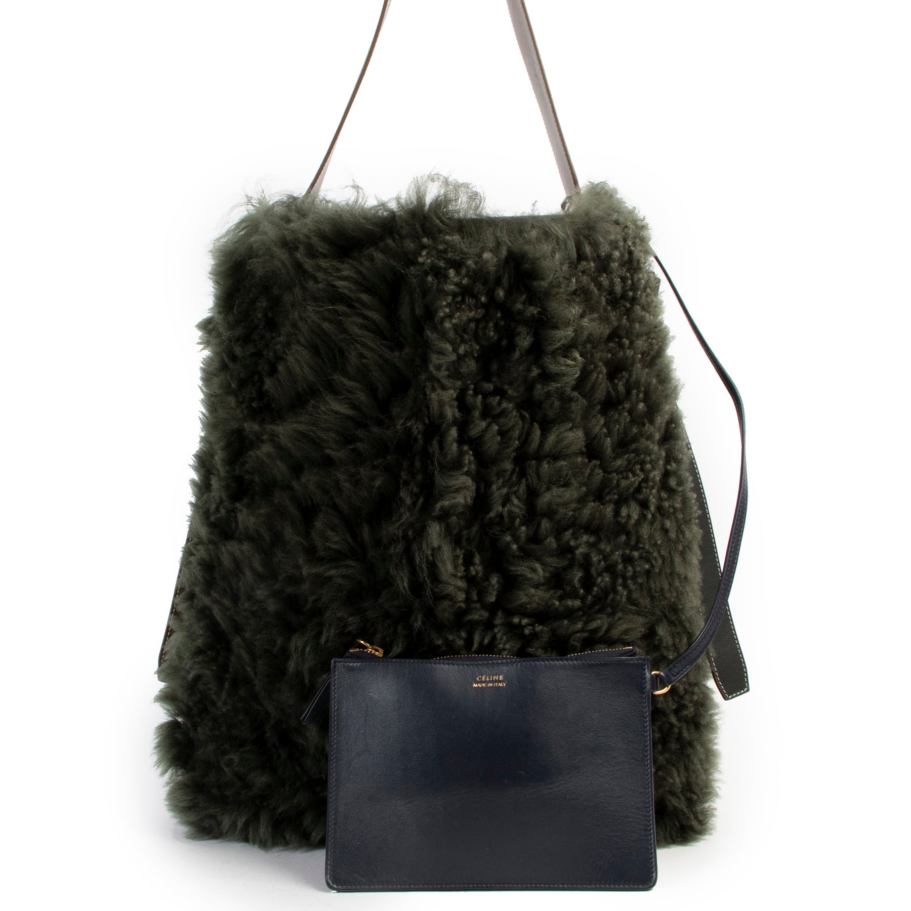Shop safe online 100% authentic second hand Céline Seau Sangle Green Wool Shoulder Bag in very good condition at Labellov in Antwerp.