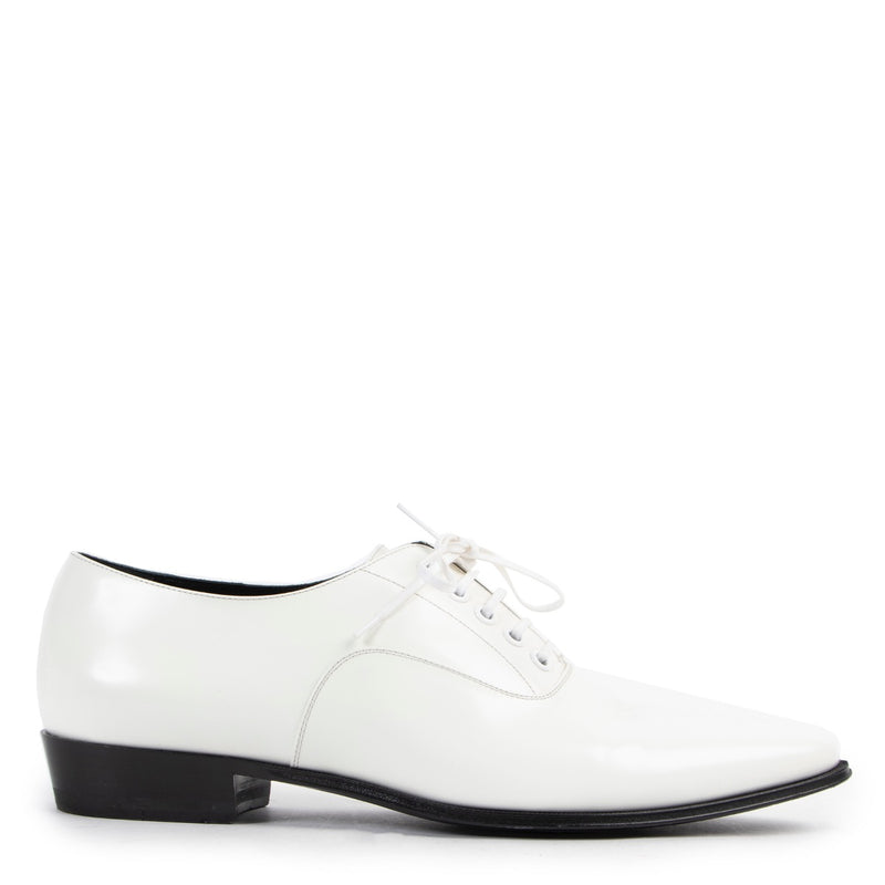Shop safe online 100% authentic second hand Celine Jacno White Lace-up Flats - Size 38 in very good condition at the right price at Labellov in Antwerp.