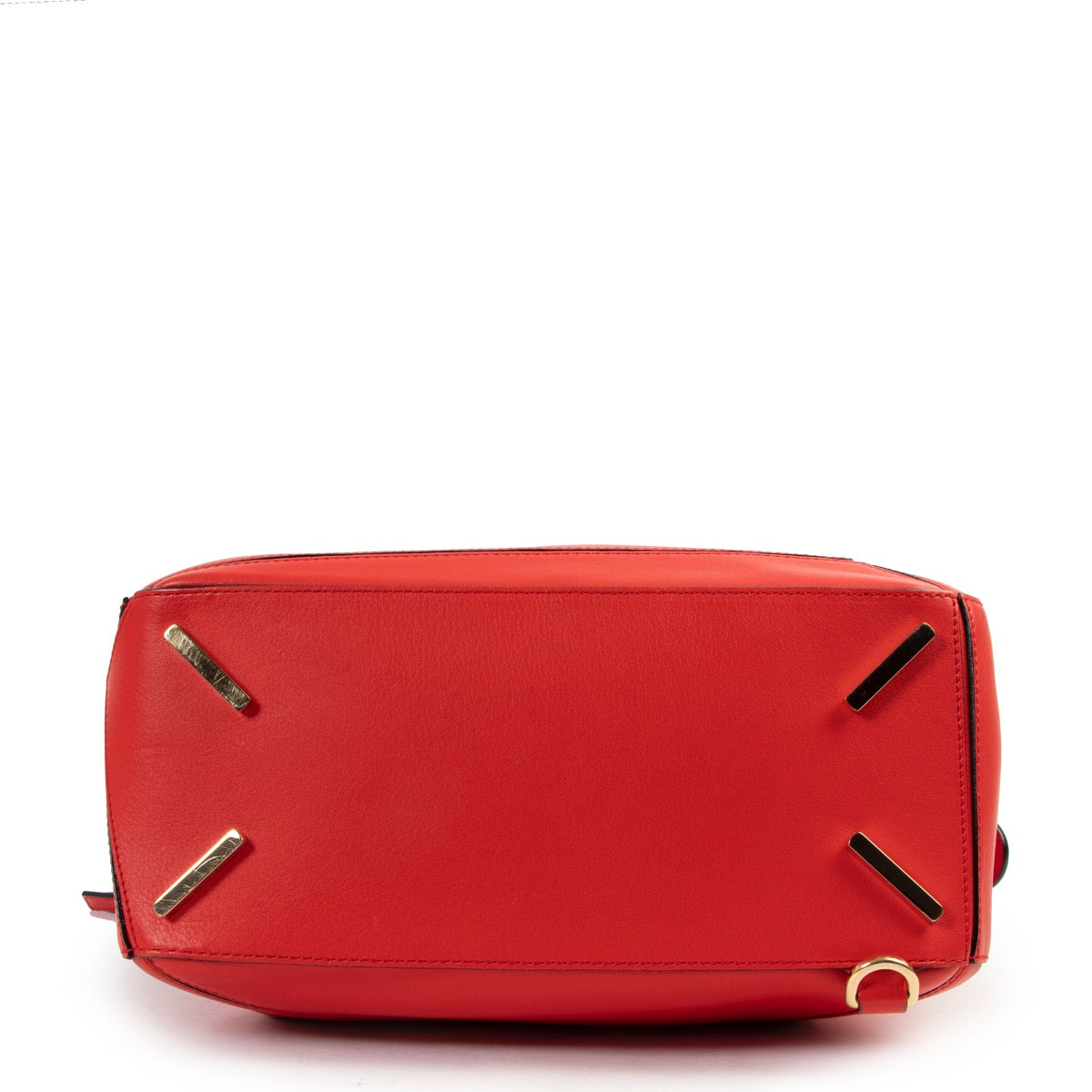 Shop safe online 100% authentic second hand Loewe Red Puzzle Crossbody Bag in very good, as new condition at the right price at Labellov in Antwerp.