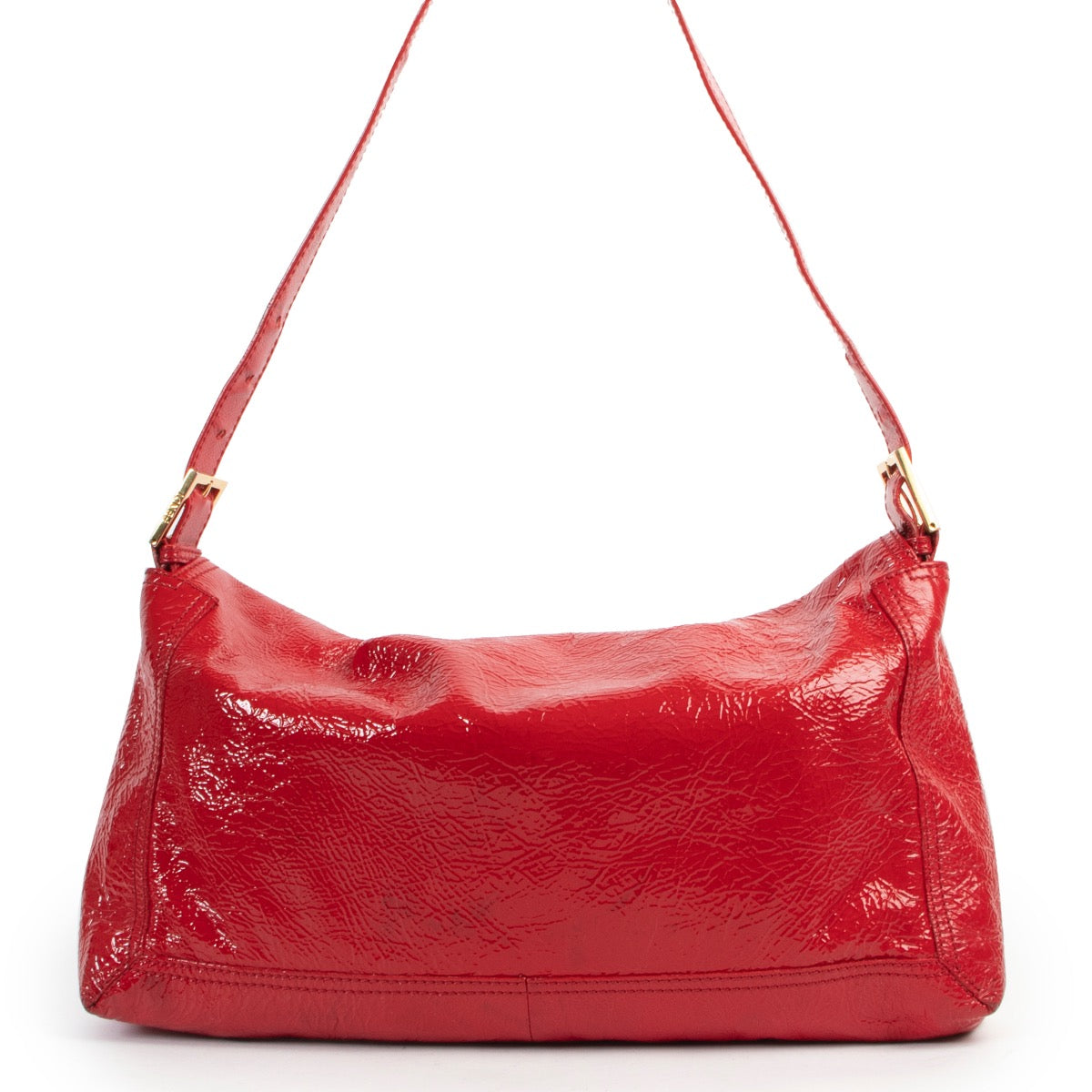 Shop safe online 100% authentic second hand Fendi Red Patent Leather Large Baguette Shoulder Bag in very good condition at the right price at Labellov in Antwerp.