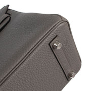 Shop safe online 100% authentic second hand 100% authentic Hermès Birkin 25 Togo Gris Etain PHW in brand new condition at Labellov in Antwerp.