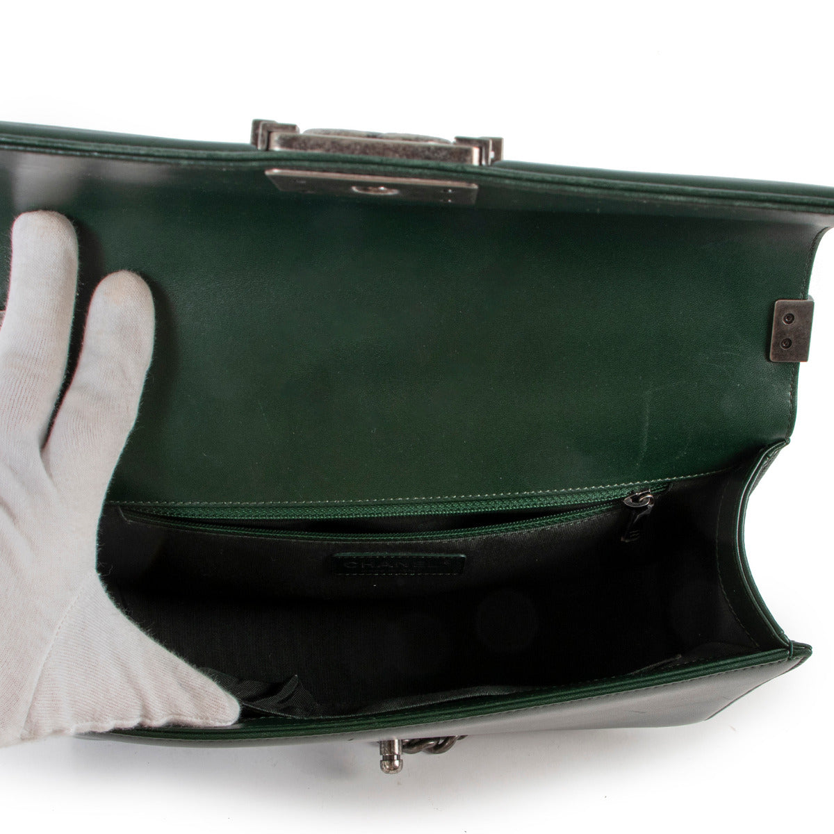 Sac Boy Chanel neuf en agneau vert taille médium