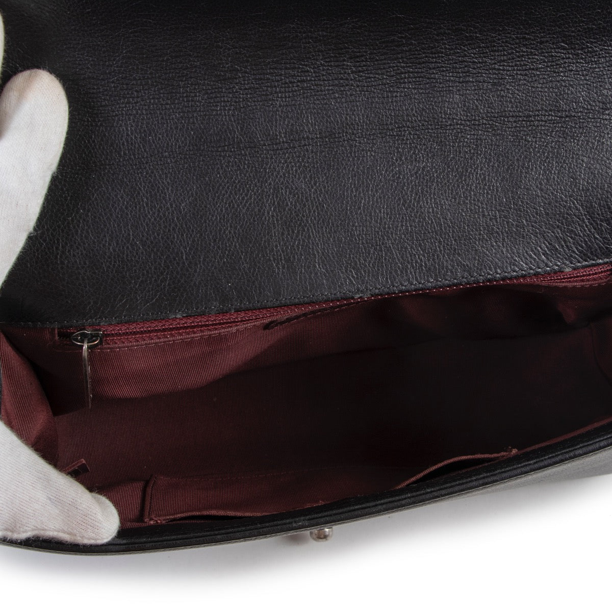 Sac bandoulière Chanel Boy New Medium en cuir noir à double surpiqûre