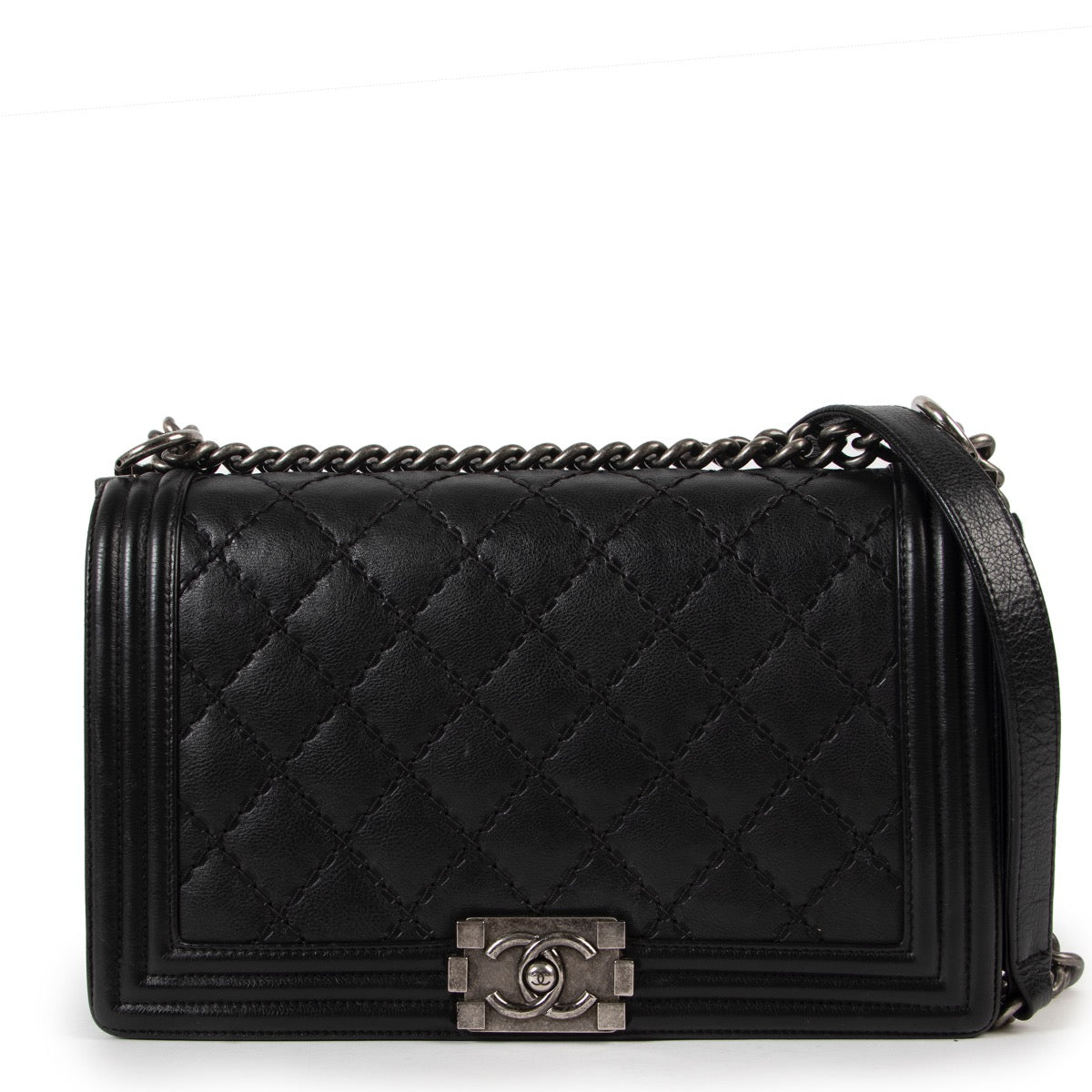 Sac bandoulière Chanel Boy New Medium en cuir noir à double surpiqûre