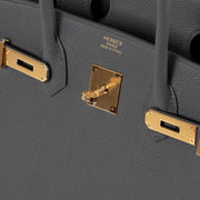This gorgeous Hermès Birkin 35 Gris Etain Togo GHW is looking for a new owner, shop now on labellov webshop in Antwerp.