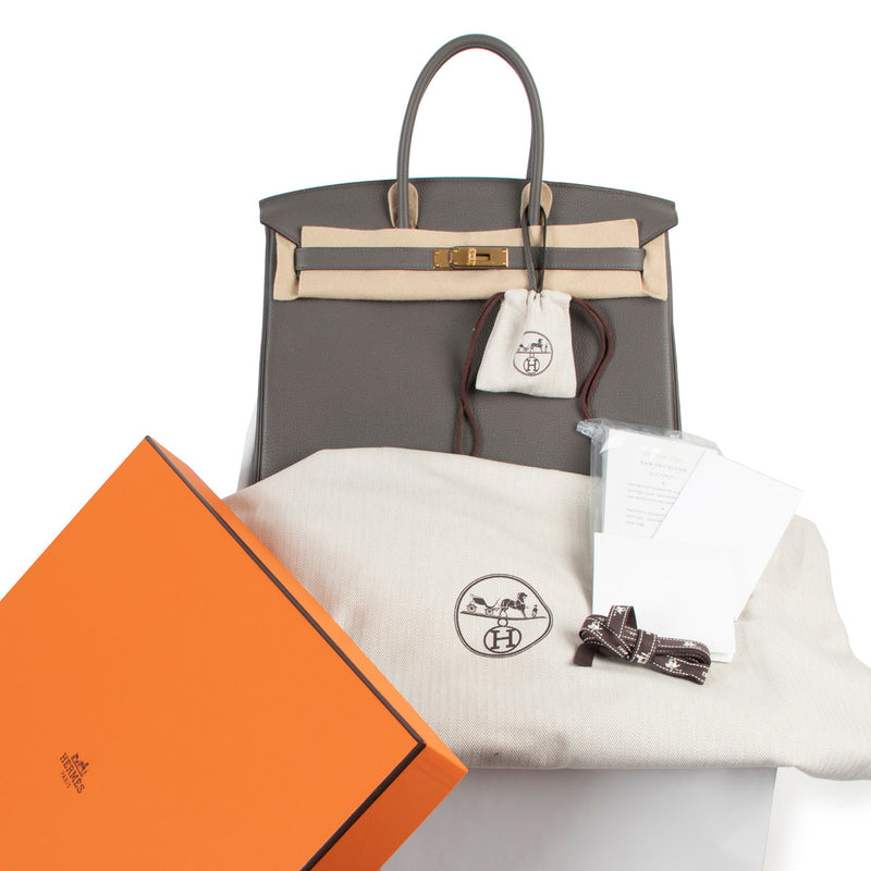 Are you looking for an authentic Hermès Birkin 35 Gris Etain Togo GHW for the best price and with immediate availability? Labellov ships worldwide.