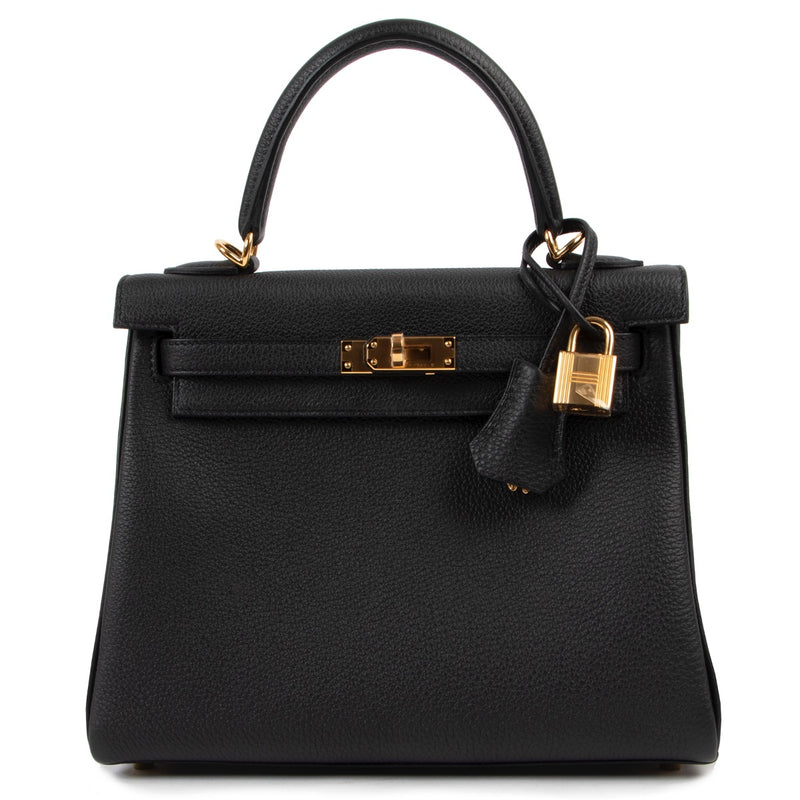 Shop safe online at Labellov in Antwerp this 100% authentic second hand Hermès Kelly 25 Retourne Noir Togo GHW