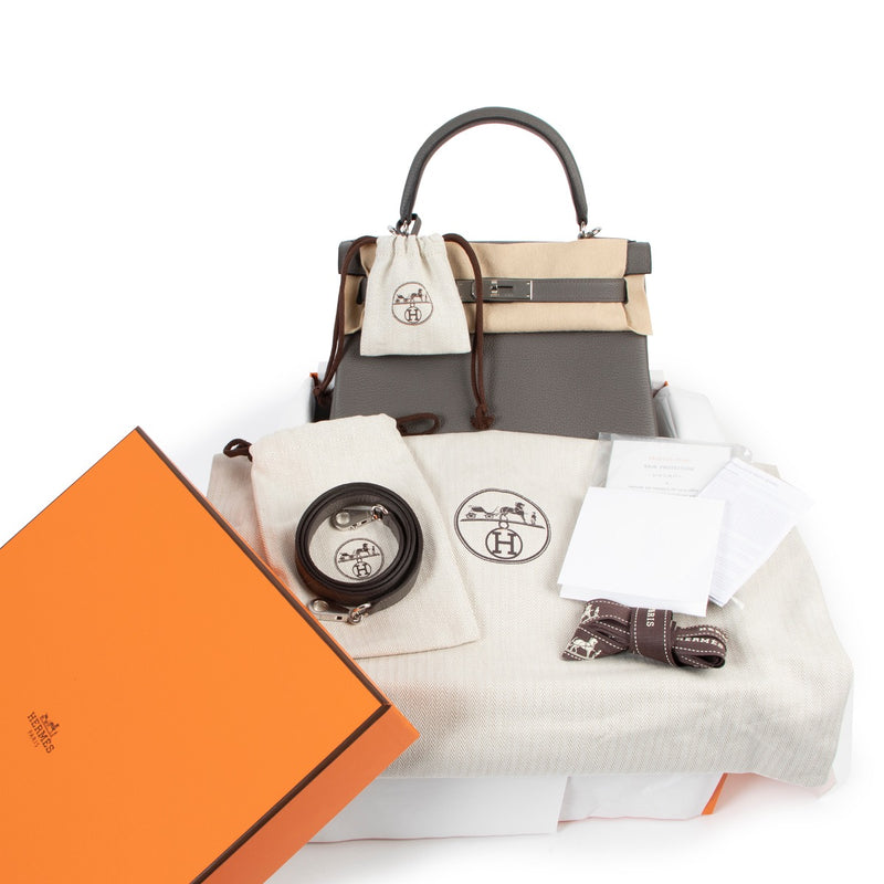 Shop safe online at Labellov in Antwerp this 100% authentic brand new Hermès Kelly 28 Gris Etain Togo PHW