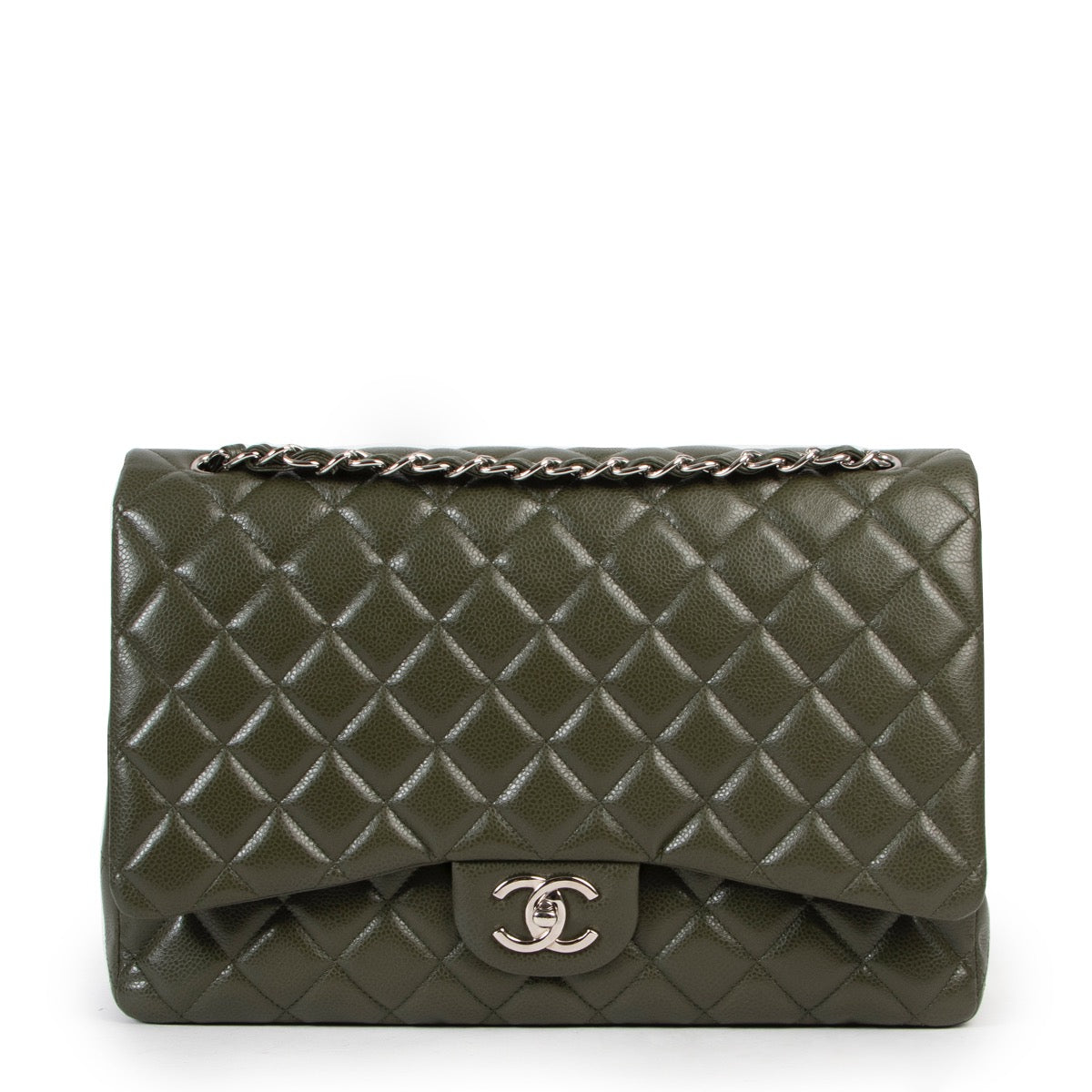 Shop safe online 100% authentic second hand Chanel Khaki Caviar Leather Maxi Classic Flap Bag in very good excellent condition at the right price at Labellov in Antwerp.