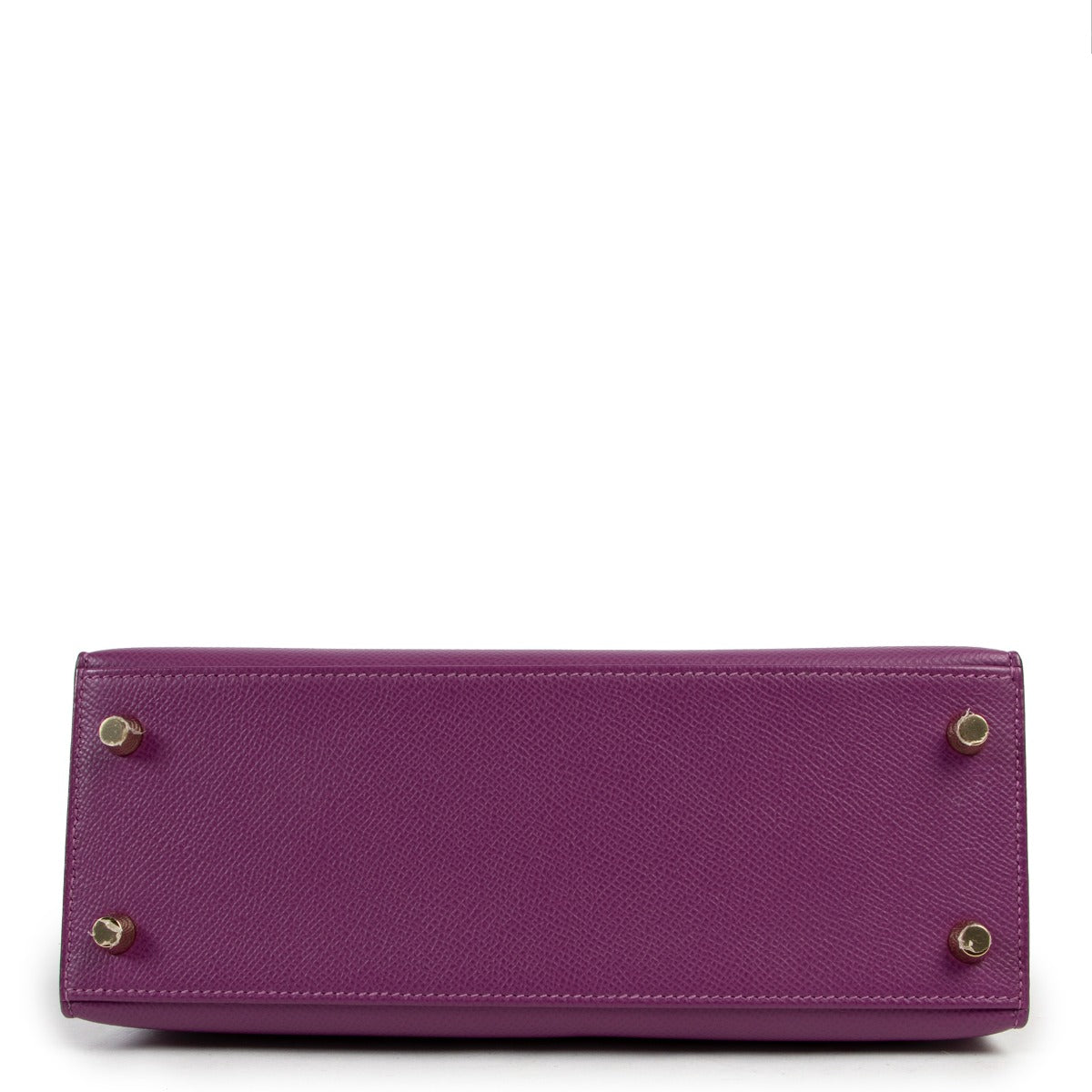 Hermès Kelly 25 Anemone GHW Epsomavailable at Labellov. Get it now. 100% authenticity guaranteed. Hermès Kelly now 24/7 visible online. Get an appointment to shop and look at this bag.