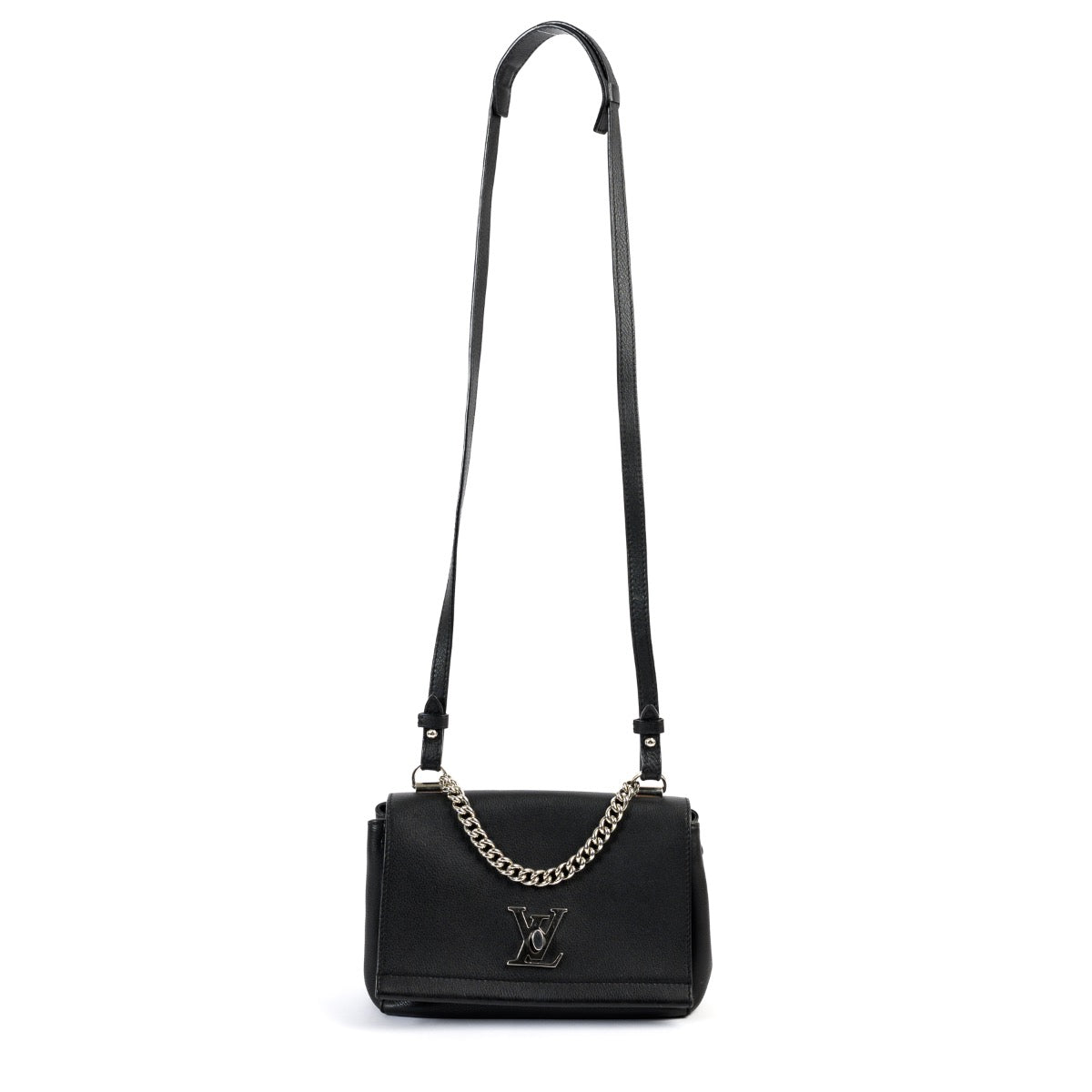 Shop safe online at Labellov in Antwerp this 100% authentic second hand Louis Vuitton Black Lock Me Chain Bag
