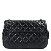 Shop safe online at Labellov in Antwerp this 100% authentic second hand Chanel Black Classic flap bag