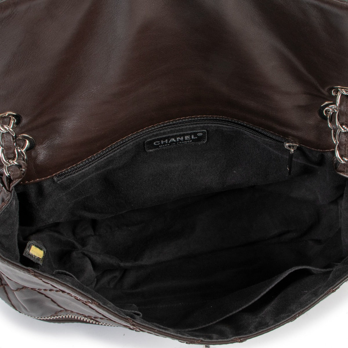 shop online authentic second hand luxury designer Chanel Black Ultimate Stitch Expandable Zipper Flap Bag at Labellov