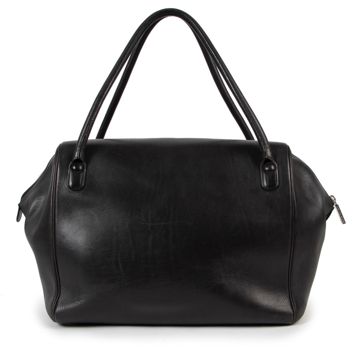 Buy online an authentic second hand Delvaux Brillant 12H Black Bridon Bag in preloved condition at Labellov in Antwerp.