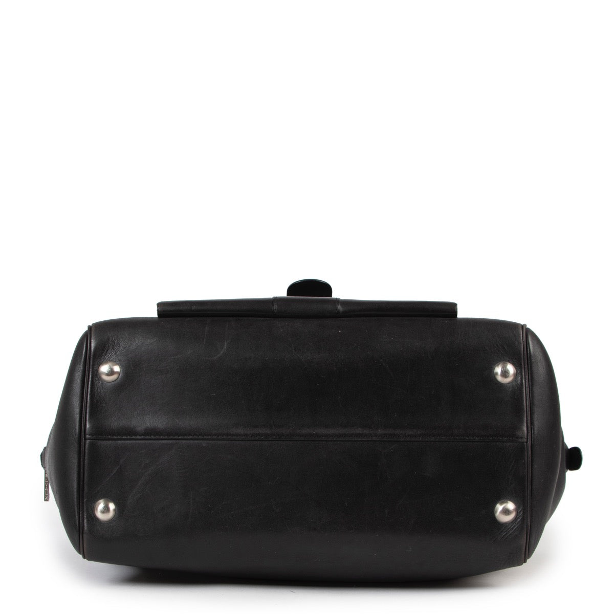 Buy online an authentic second hand Delvaux Brillant 12H Black Bridon Bag in preloved condition at Labellov in Antwerp.