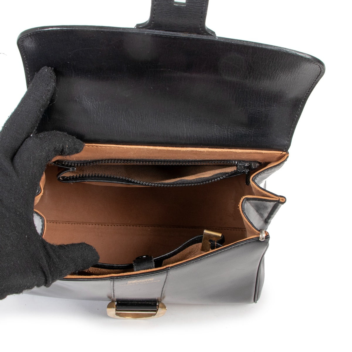 Shop now your favorite 100% authentic Delvaux handbags, at Labellov.