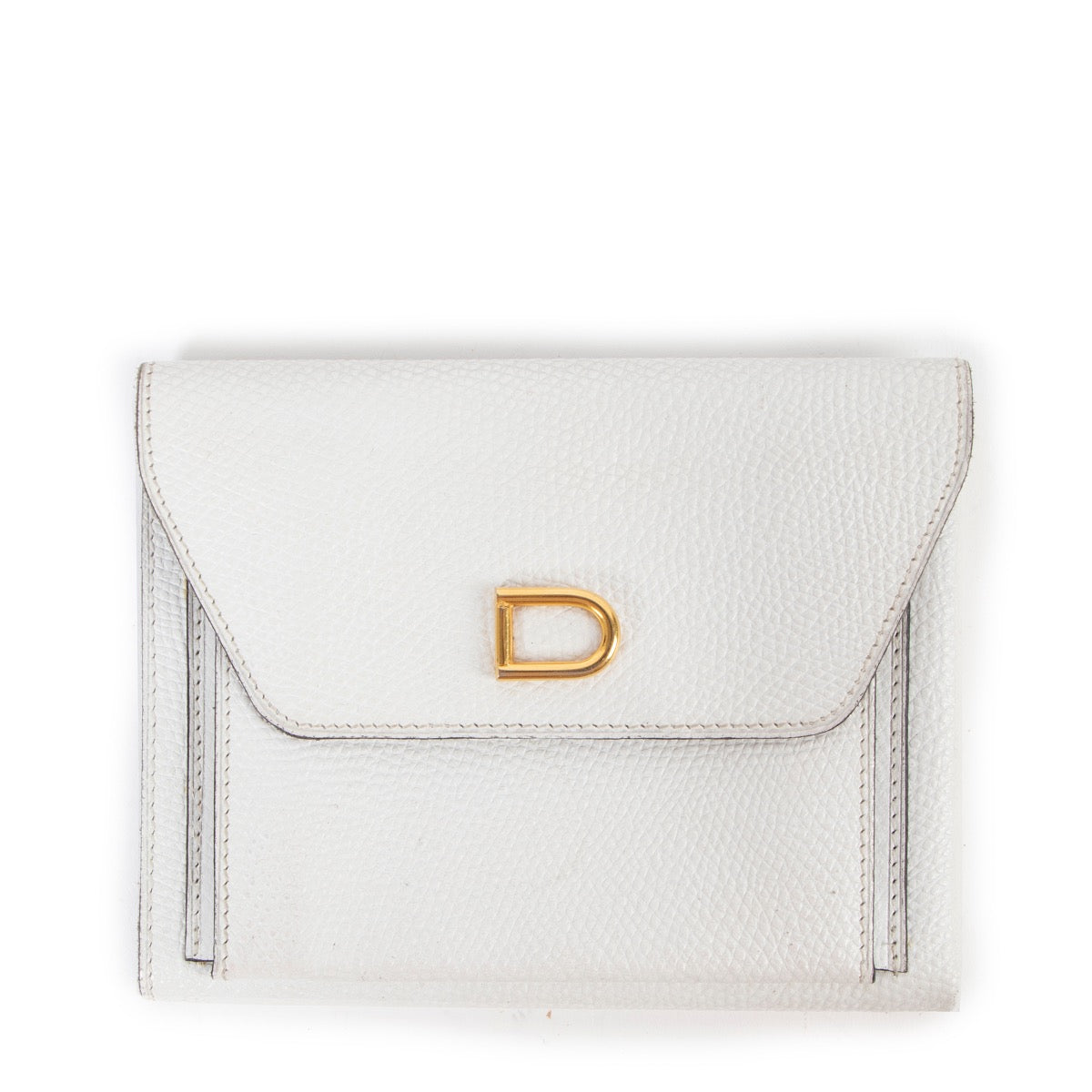 Buy an authentic second hand Delvaux White Leather Wallet in very good condition at Labellov.com