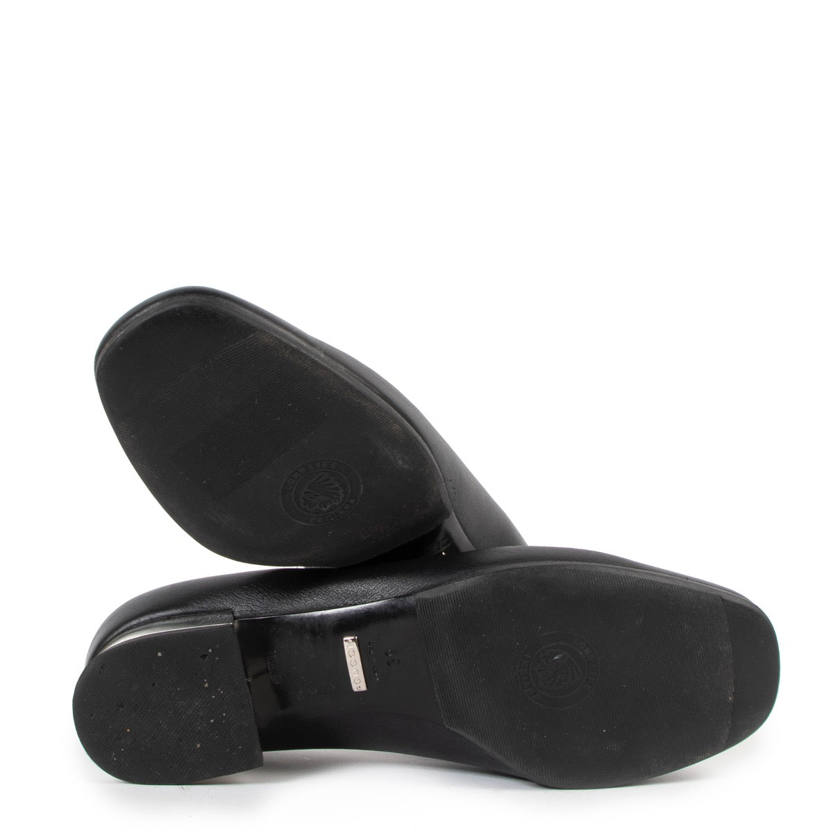 Buy Black Leather Gucci Loafers at www.Labellov.com