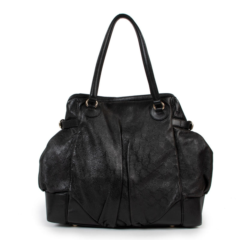 Buy online an authentic second hand Gucci black Guccissima Full Moon shoulder bag in very good condition at Labellov in Antwerp.