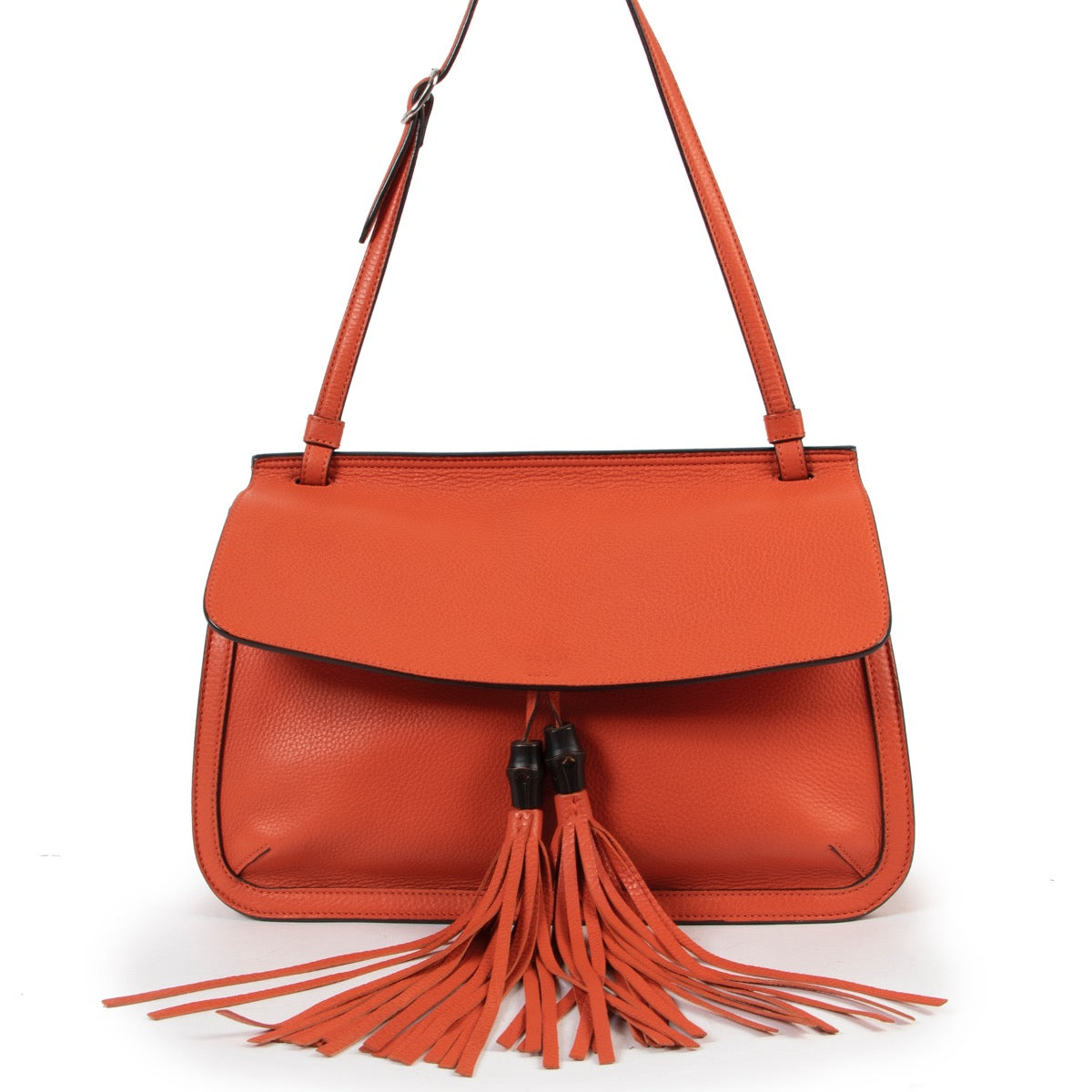 Shop safe online at Labellov in Antwerp this 100% authentic second hand Gucci Orange Bamboo Daily Shoulder Bag