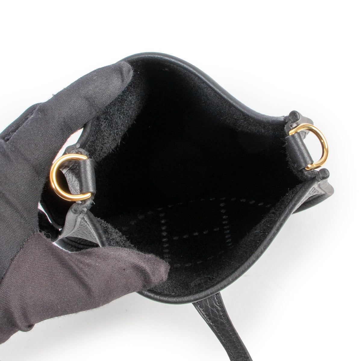 Shop online authentic second hand designer Hermès Evelyne 16 Amazone Black Taurillon Clemence GHW at Labellov