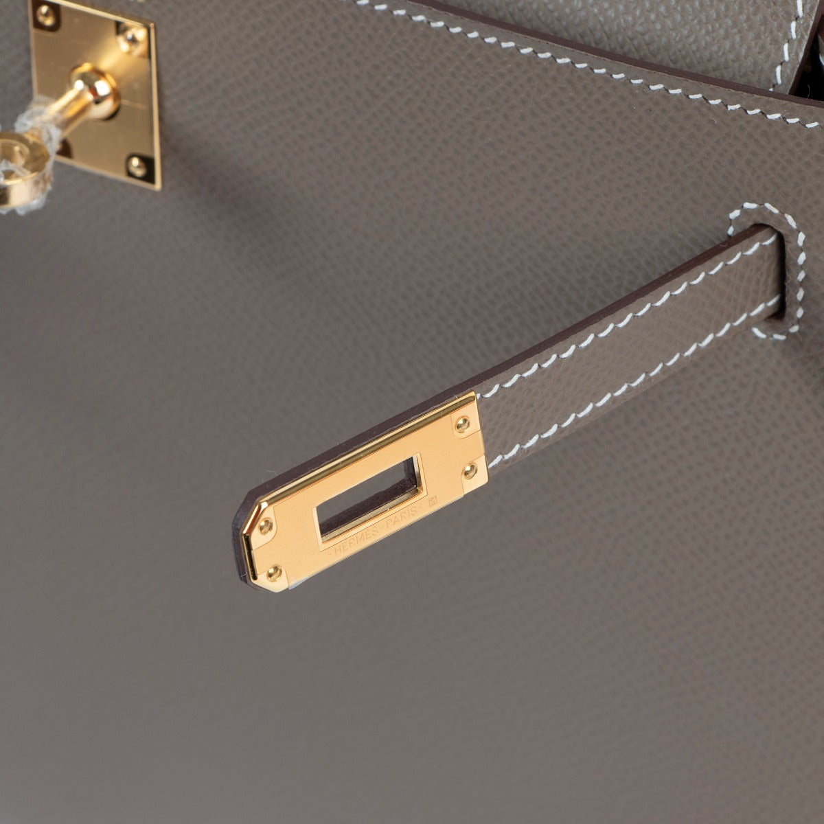 hermes 2022 kelly 25 logo engraving plaque