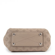 Shop safe online at Labellov in Antwerp this 100% authentic second hand Louis Vuitton Babylone Chain BB Mahina Bag