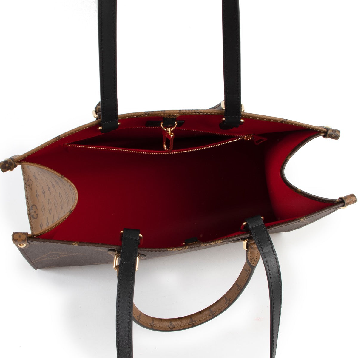 Shop safe online at Labellov in Antwerp this 100% authentic second hand Louis Vuitton Monogram On The Go Shoulder Bag