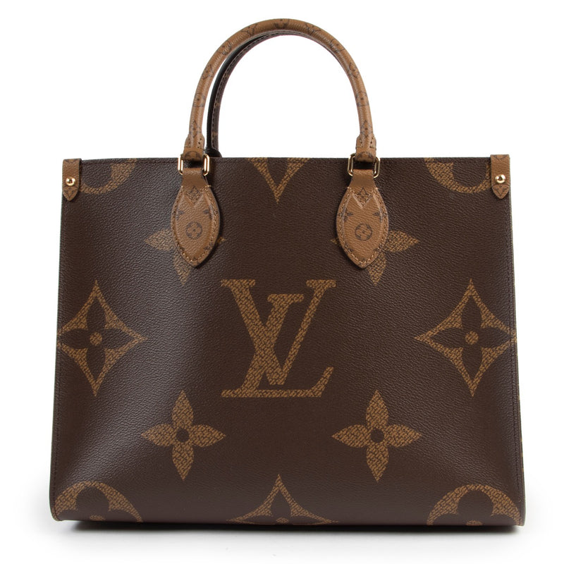 Shop safe online at Labellov in Antwerp this 100% authentic second hand Louis Vuitton Monogram On The Go Shoulder Bag