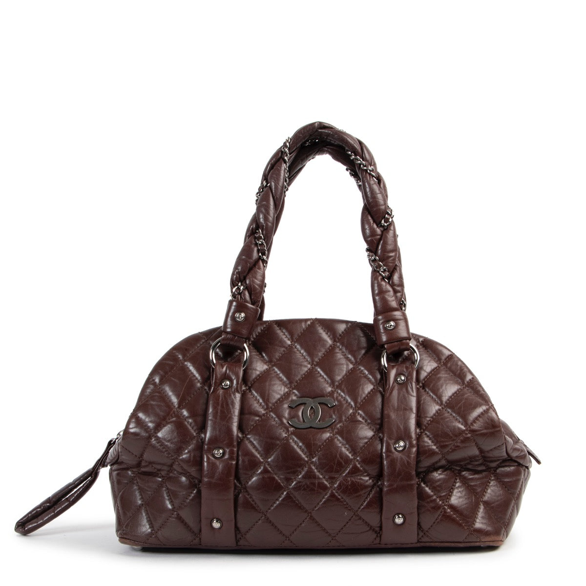 Shop safe online 100% authentic second hand Chanel Burgundy Quilted Leather Lady Braid Bowler Shoulder Bag in very good condition at the right price at Labellov in Antwerp.