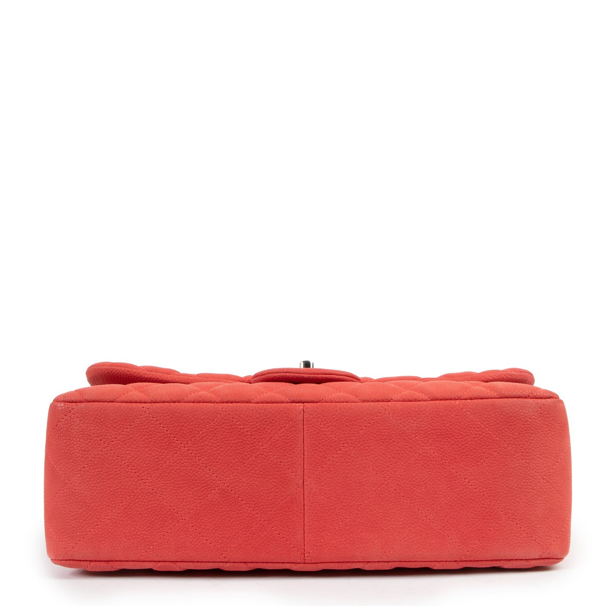 Grand sac Chanel Classic Flap en cuir caviar mat rose