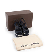 Yves Saint Laurent Black Suede Palais Pumps - size 36
