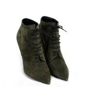 Buy these Saint Laurent Green Ankle Boots - Size 37,5 at Labellov Luxury online or in store. Buy and sell your designer items for a reasonable price.