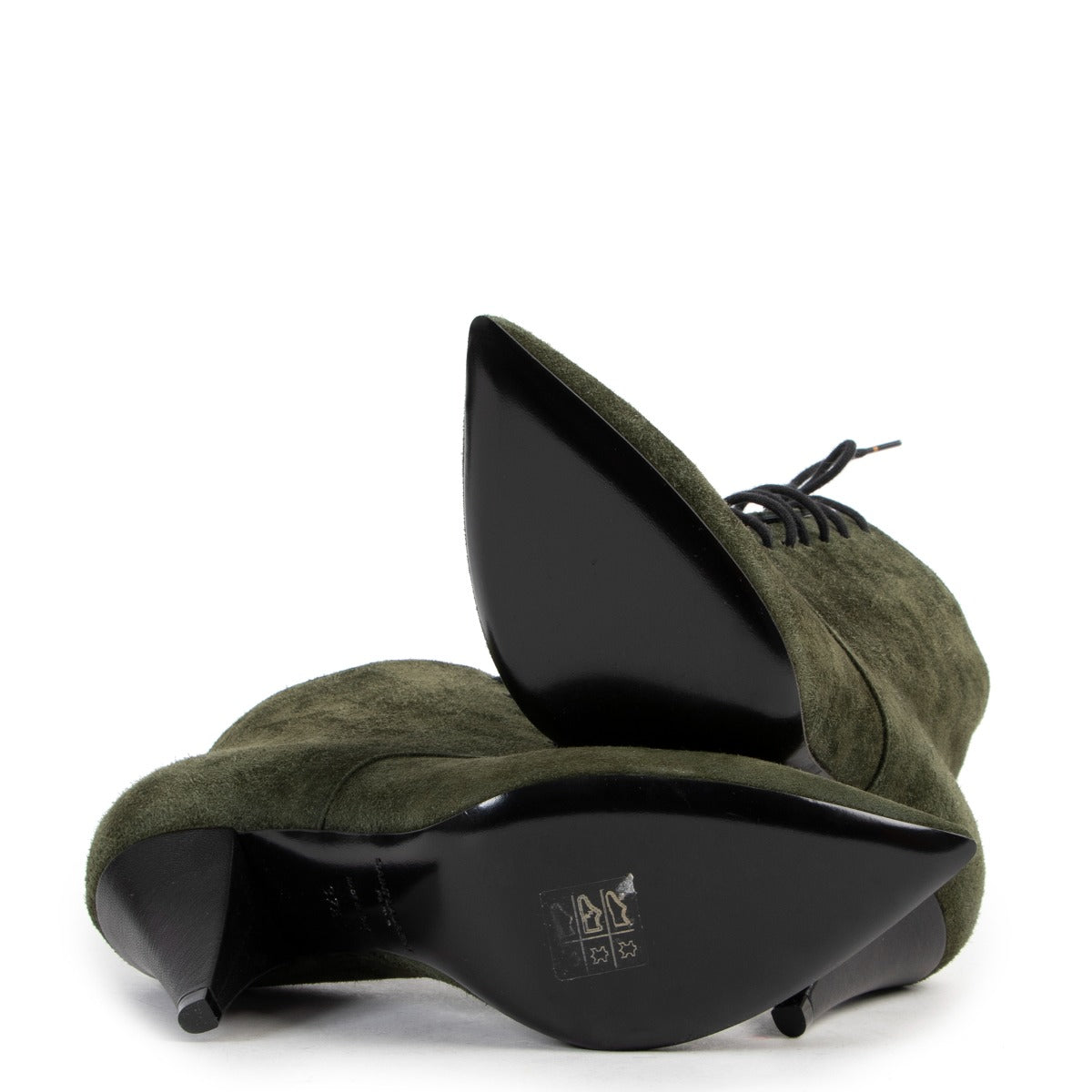 Buy these Saint Laurent Green Ankle Boots - Size 37,5 at Labellov Luxury online or in store. Buy and sell your designer items for a reasonable price.