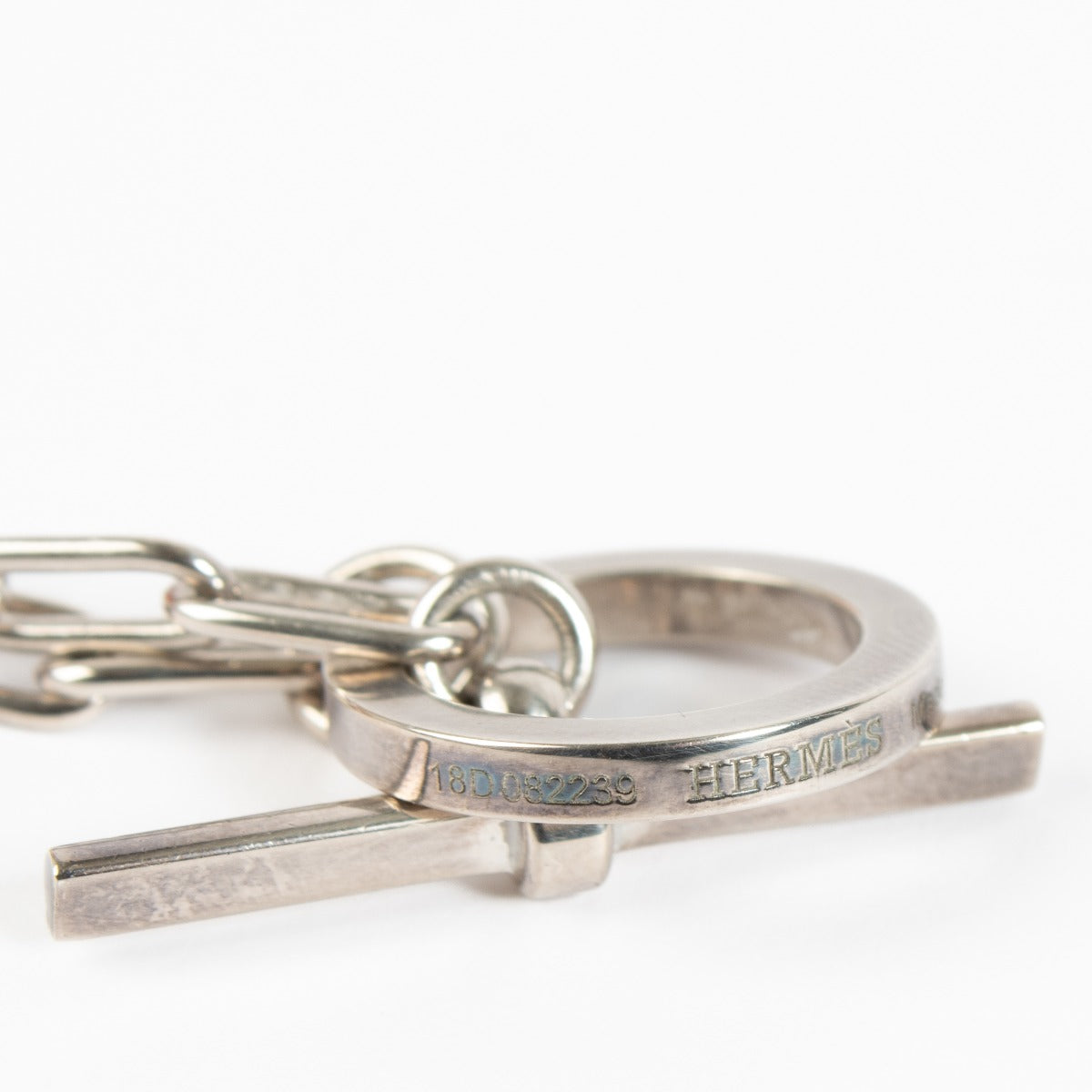 Collier chaîne Hermès en argent sterling avec fermoir toggle