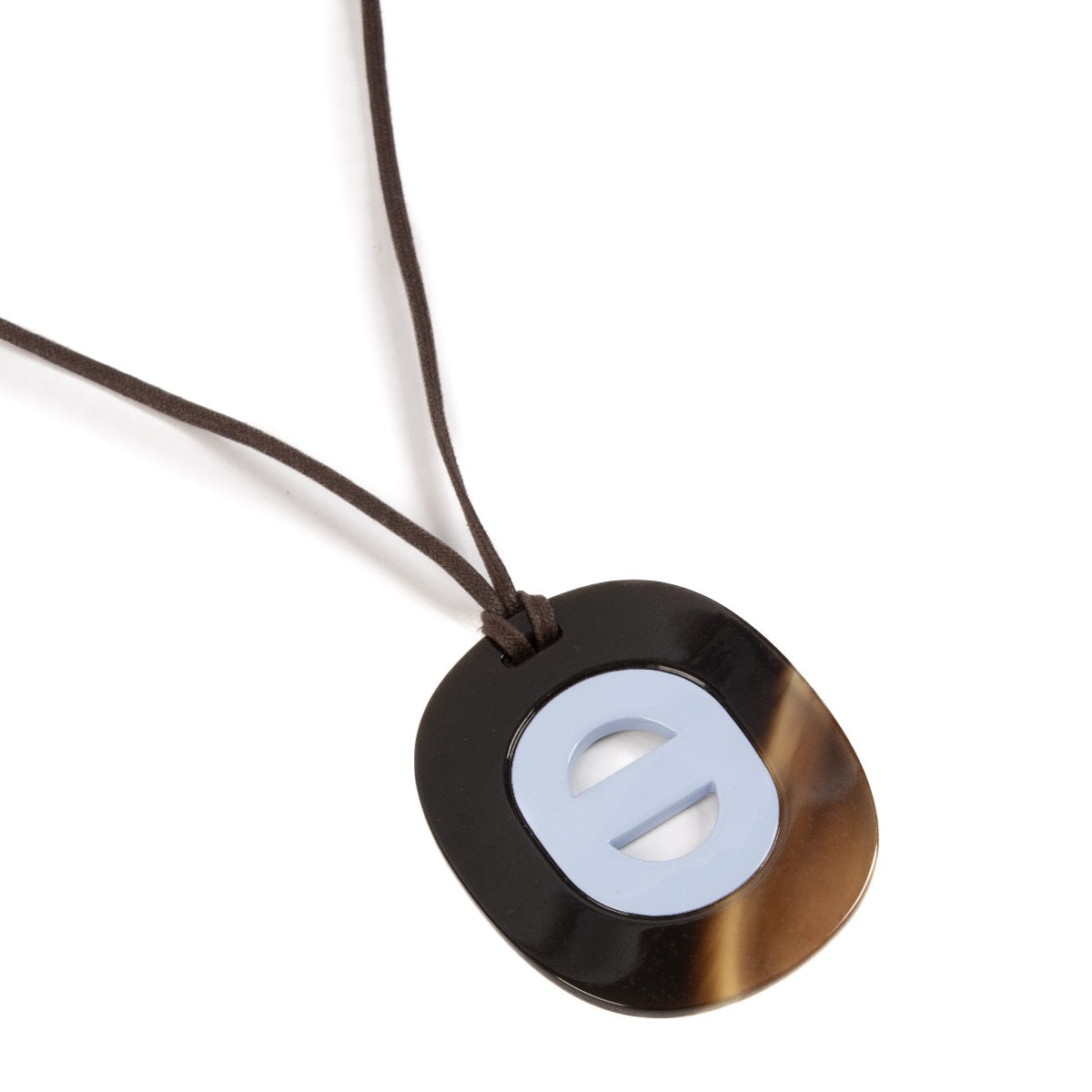 Shop safe online at Labellov in Antwerp, Brussels and Knokke this 100% authentic second hand Hermès Horn Lift Necklace