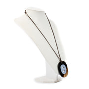 Shop safe online at Labellov in Antwerp, Brussels and Knokke this 100% authentic second hand Hermès Horn Lift Necklace