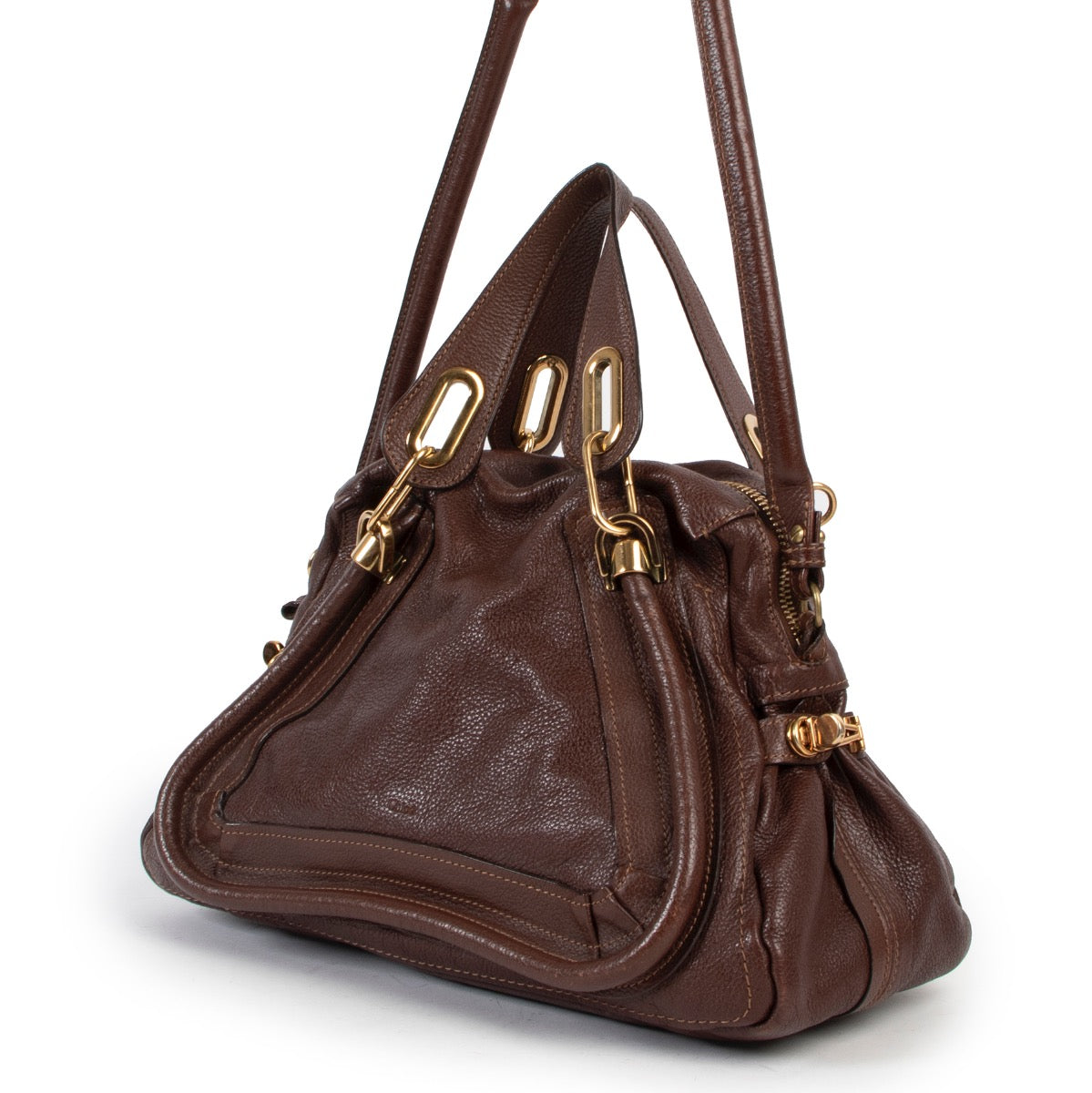 Shop safe online 100% authentic second hand Chloé Burgundy Paraty Shoulder Bag in very good condition at the right price at Labellov in Antwerp.